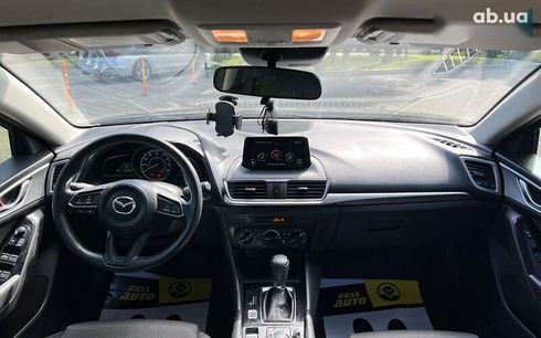 Mazda 3 2017 - фото 11