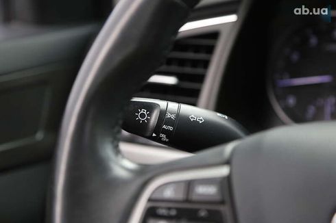 Hyundai Elantra 2016 - фото 26
