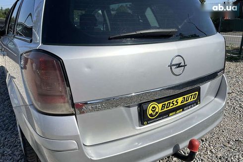 Opel Astra 2010 - фото 8