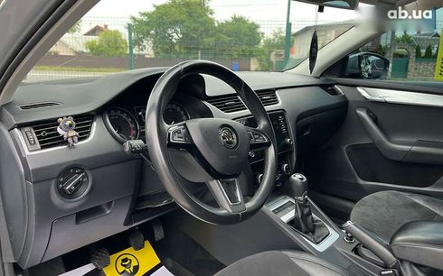 Skoda Octavia 2019 - фото 13