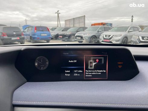 Lexus UX 2019 белый - фото 30