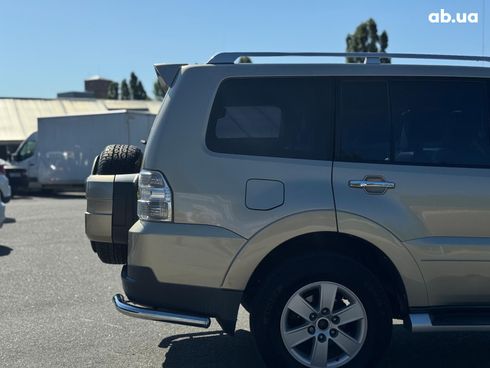 Mitsubishi Pajero Wagon 2008 бежевый - фото 12