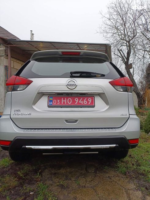 Nissan Rogue 2017 серебристый - фото 17