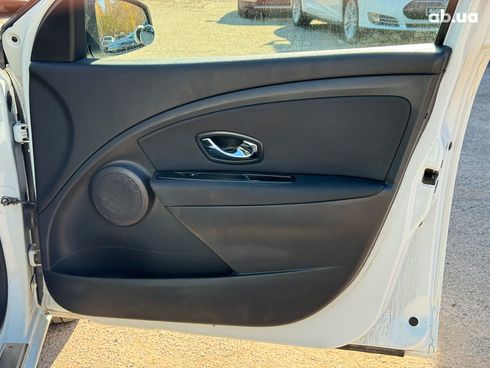 Renault Megane 2014 белый - фото 22
