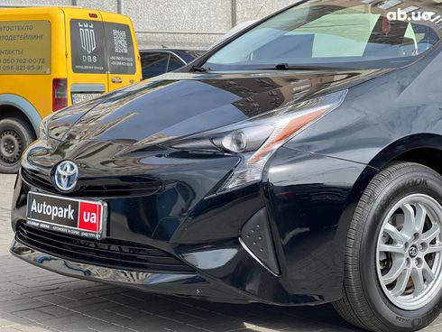 Toyota Prius 2016 черный - фото 8