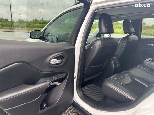 Jeep Cherokee 2019 белый - фото 19