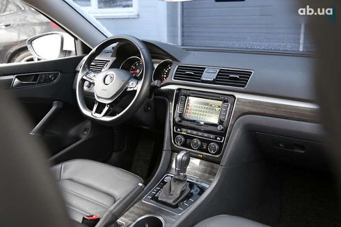 Volkswagen Passat 2018 - фото 13