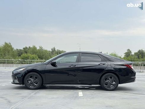 Hyundai Elantra 2021 - фото 9