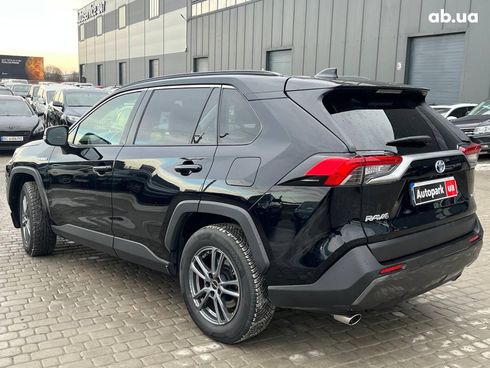 Toyota RAV4 2020 черный - фото 7