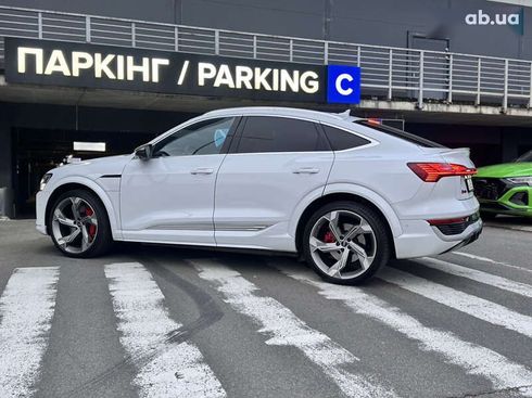 Audi SQ8 e-tron 2023 - фото 3