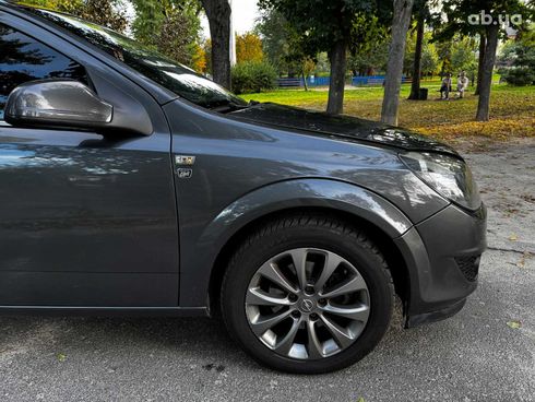 Opel Astra 2010 серый - фото 5