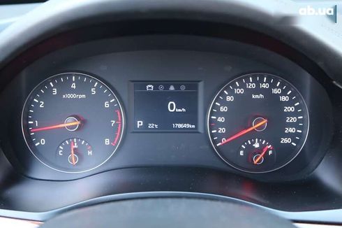 Kia K7 2016 - фото 17