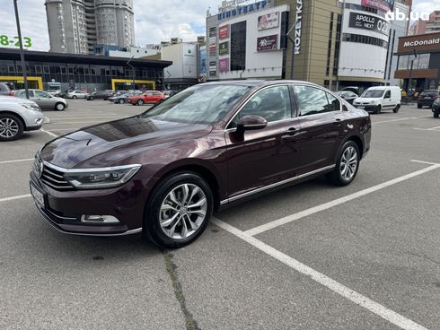 Volkswagen Passat 2016 красный - фото 52