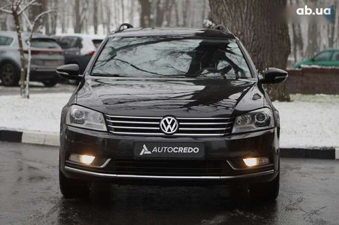 Volkswagen Passat 2011 - фото 2