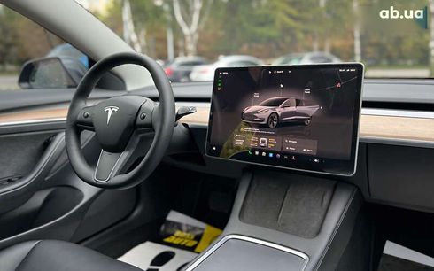 Tesla Model 3 2022 - фото 12