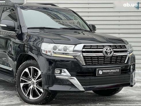 Toyota Land Cruiser 2016 - фото 4