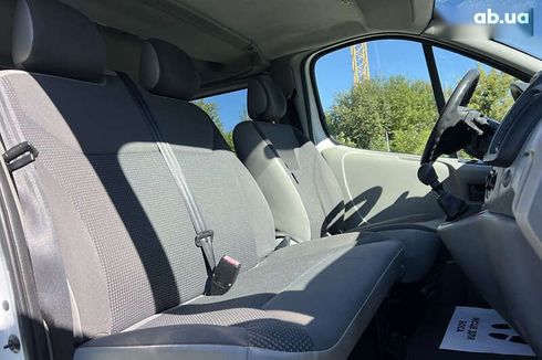 Opel Vivaro 2013 - фото 18