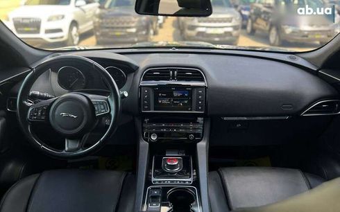 Jaguar F-Pace 2016 - фото 18