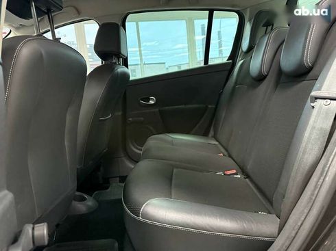 Renault Clio 2007 - фото 27