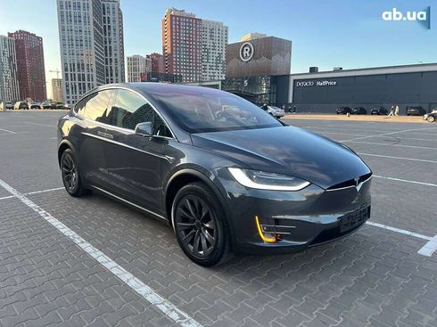 Tesla Model X 2018 - фото 19