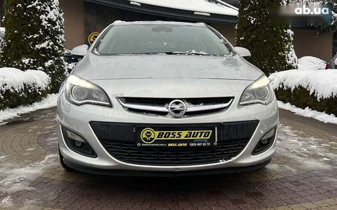 Opel Astra 2013 - фото 2