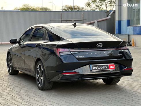 Hyundai Elantra 2022 черный - фото 9