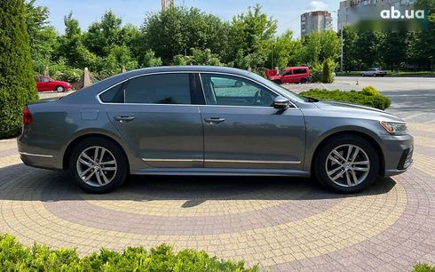 Volkswagen Passat 2016 - фото 8