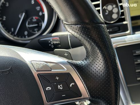 Mercedes-Benz M-Класс 2012 серый - фото 35