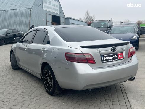 Toyota Camry 2008 серый - фото 7