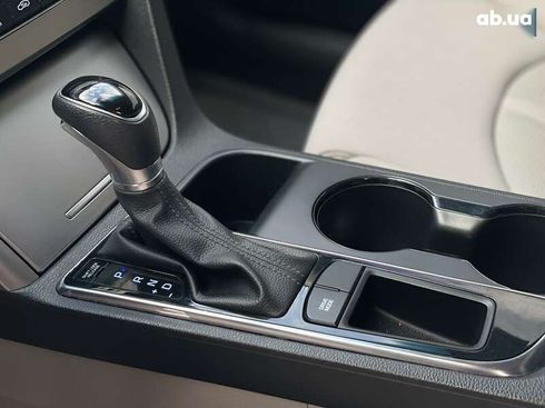 Hyundai Sonata 2017 - фото 18