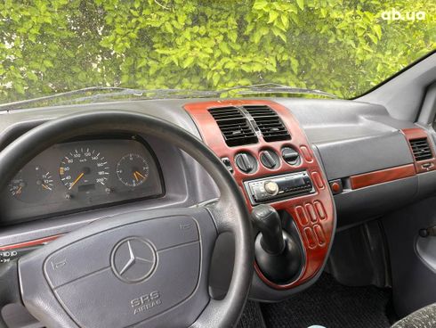 Mercedes-Benz Vito 1998 серебристый - фото 4