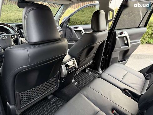 Toyota Land Cruiser Prado 2020 - фото 30