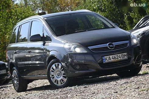 Opel Zafira 2010 - фото 2