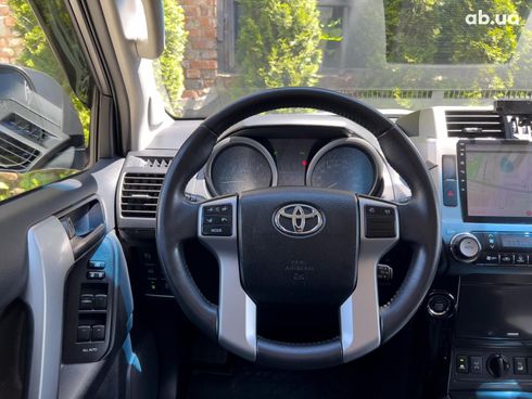 Toyota Land Cruiser Prado 2016 черный - фото 36