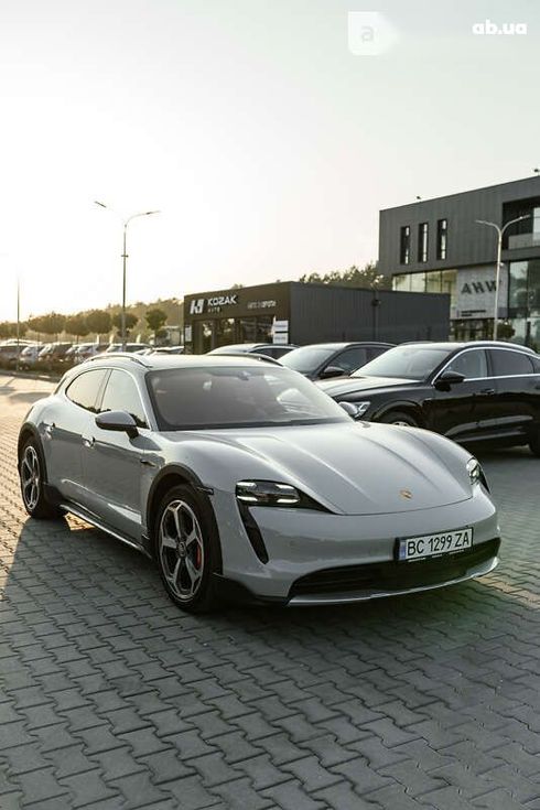 Porsche Taycan 2022 - фото 16