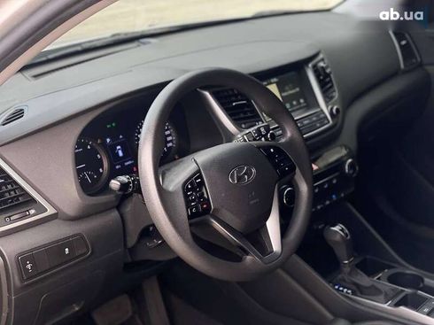 Hyundai Tucson 2016 - фото 12