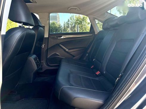 Volkswagen Passat 2016 - фото 20