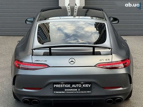 Mercedes-Benz AMG GT 4 2022 - фото 19