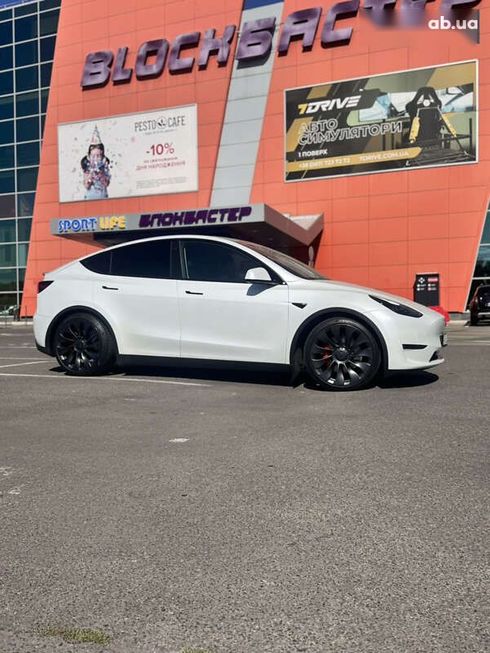 Tesla Model Y 2022 - фото 6