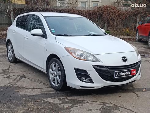 Mazda 3 2010 белый - фото 3