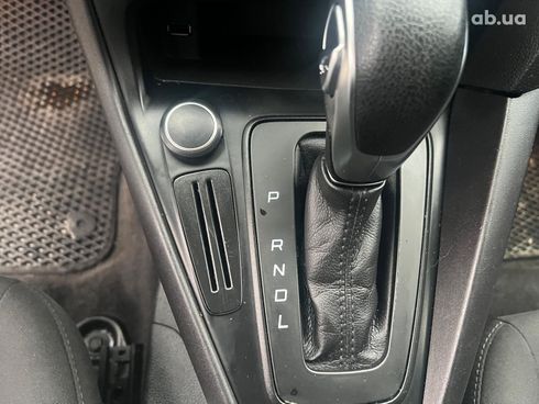 Ford Focus 2017 серый - фото 25