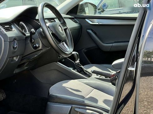 Skoda Octavia 2020 - фото 20