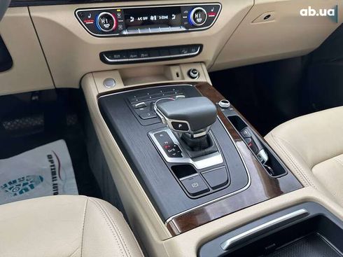 Audi Q5 2020 - фото 27