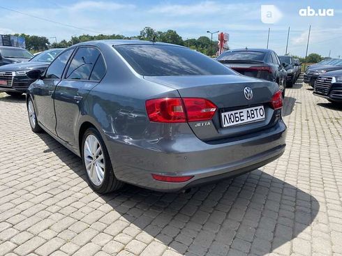 Volkswagen Jetta 2012 - фото 4