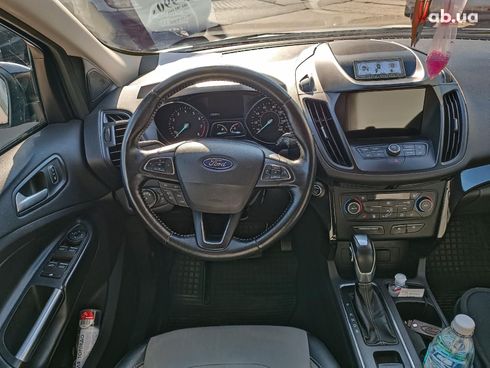 Ford Escape 2019 серый - фото 15