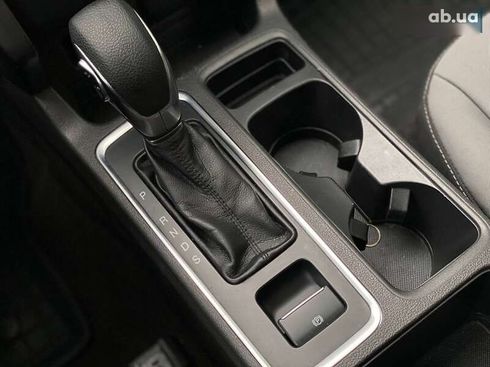 Ford Escape 2019 - фото 30