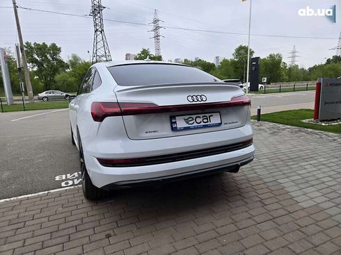 Audi E-Tron 2021 - фото 25