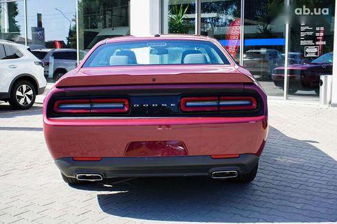 Dodge Challenger 2019 - фото 6