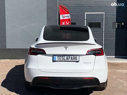 Tesla Model Y 2022 - фото 9