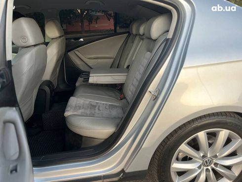 Volkswagen Passat 2006 серебристый - фото 8